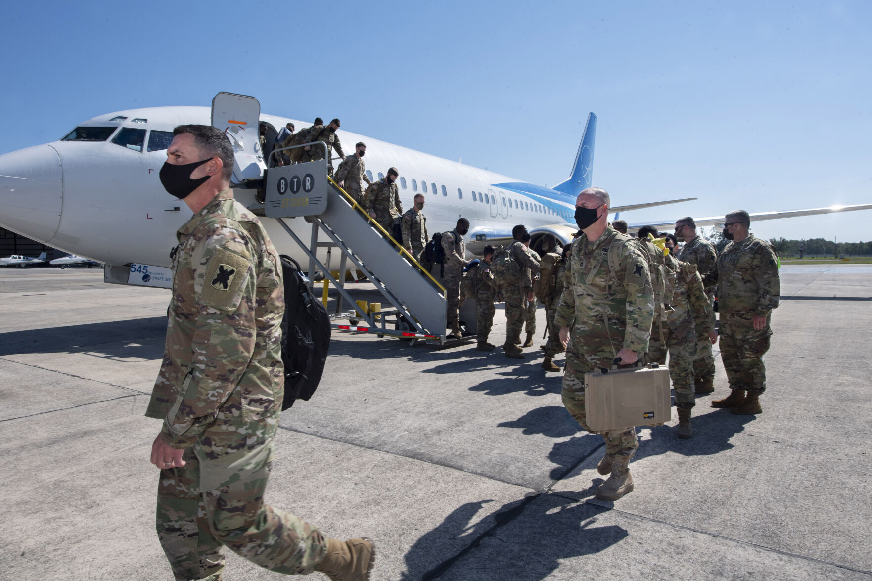 BR.troopreturn.100921 TS 127.jpg